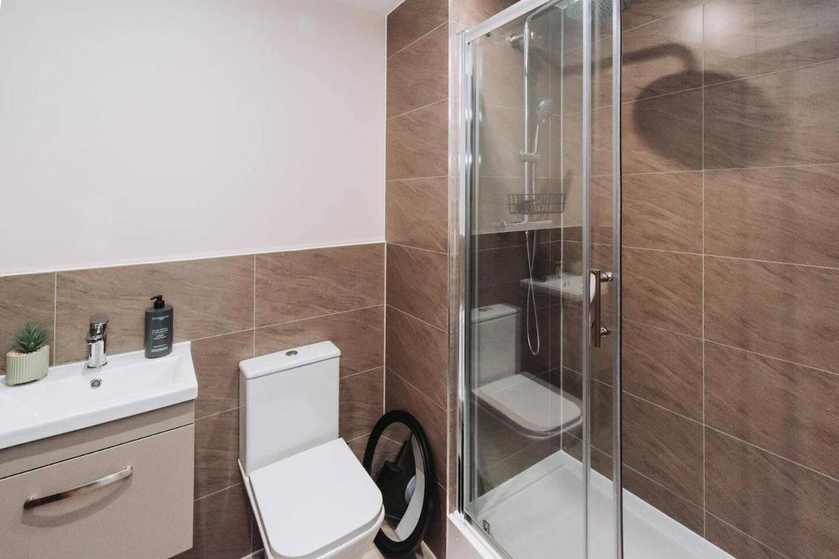Apartment 2bed 2bath Nr Old Trafford Parking Manchester